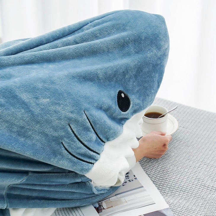 Le Plaid de Requin Viral par <strong>PLUSHY’Z</strong>®️