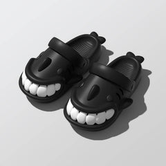 SHARKY'Z™️ SONRIENTE - Zuecos de tiburón para niños