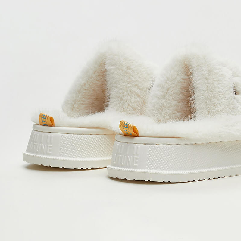 FLOURIA™️ - Fluffy fur Slides - Plushyz