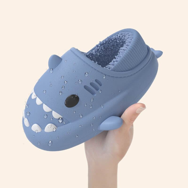 SHARKY'Z™️ - Kids High-Top Shark Slippers - Plushyz