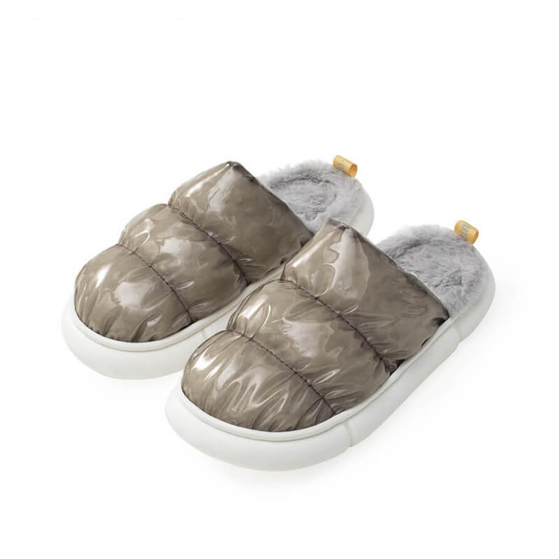 SNOWDOWN™️ V2 - Unisex Winter Slippers - Plushyz